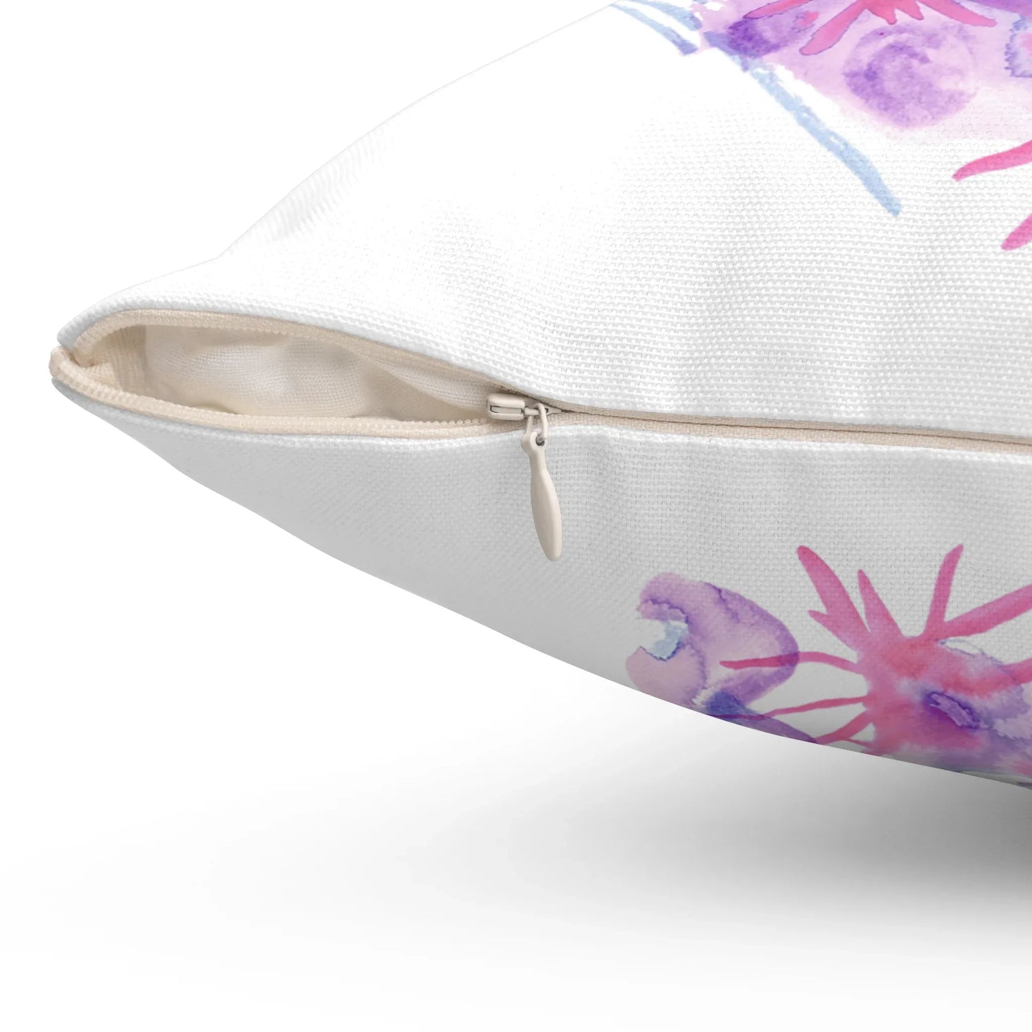 Square Throw Pillow Nebuleuse Pourpre — Minimal Brushstroke Accent - Laure Leprince - Artiste Peintre