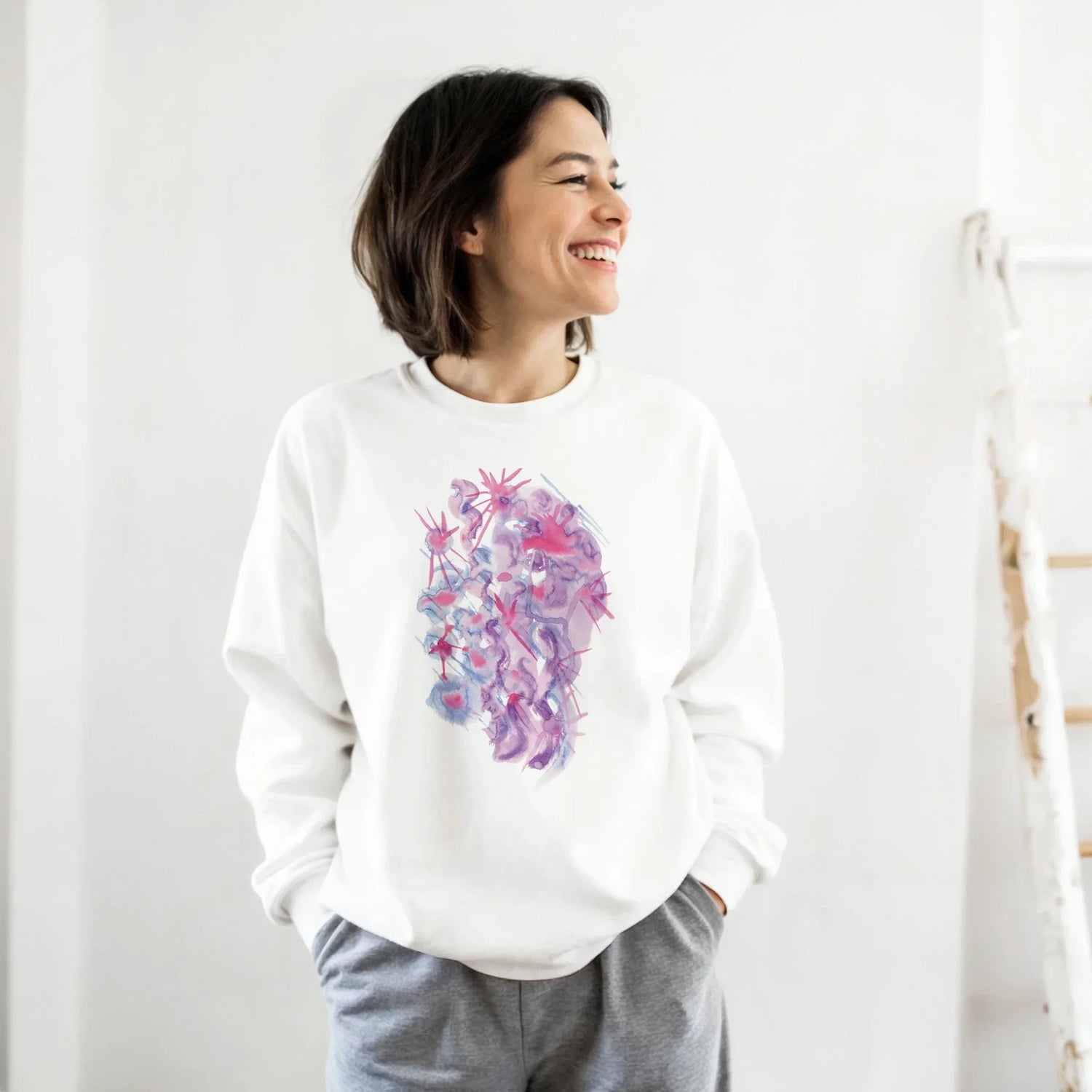 Sweatshirt Unisexe Classique Nebuleuse Pourpre – Impression Artistique Multicolore - Laure Leprince - Artiste Peintre