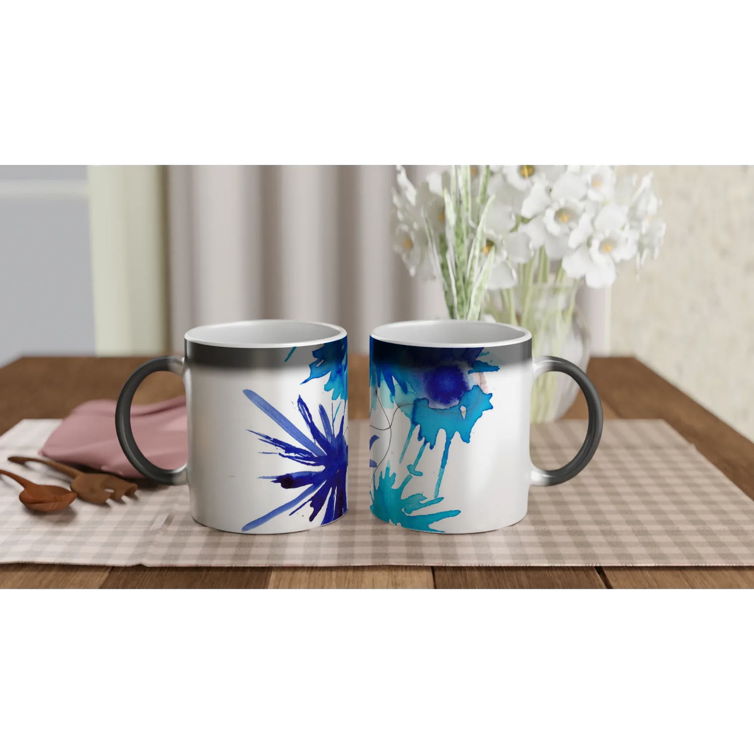 Mug magique en céramique 325 ml bleuets – Révèlez votre motif à la chaleur - Laure Leprince - Artiste Peintre