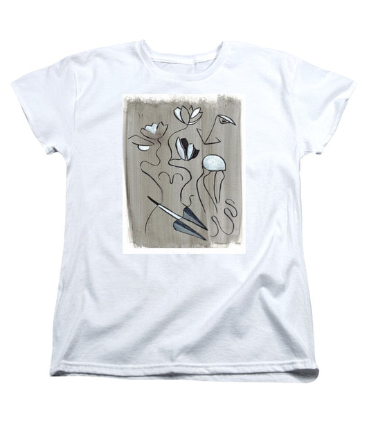 Femme Lotus - Women's T-Shirt (Standard Fit)